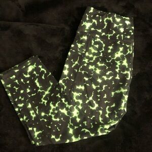 CVG Radioactive Medium Capris